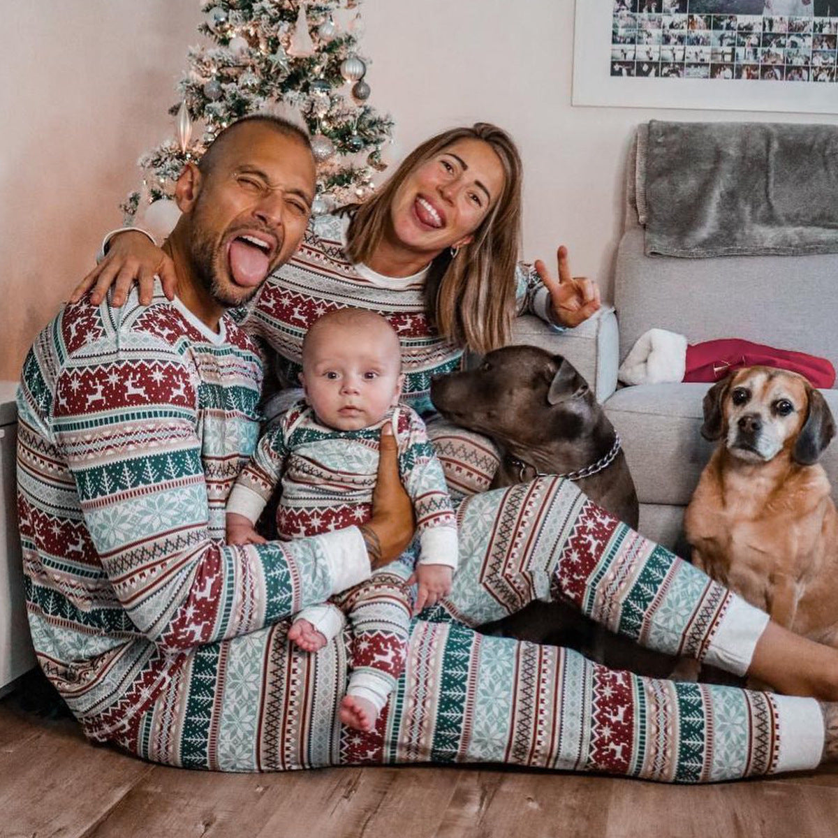 2025 Family Christmas Matching Pyjamas Set